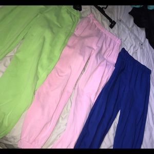 rosa pink sweats for the girls who wants to see